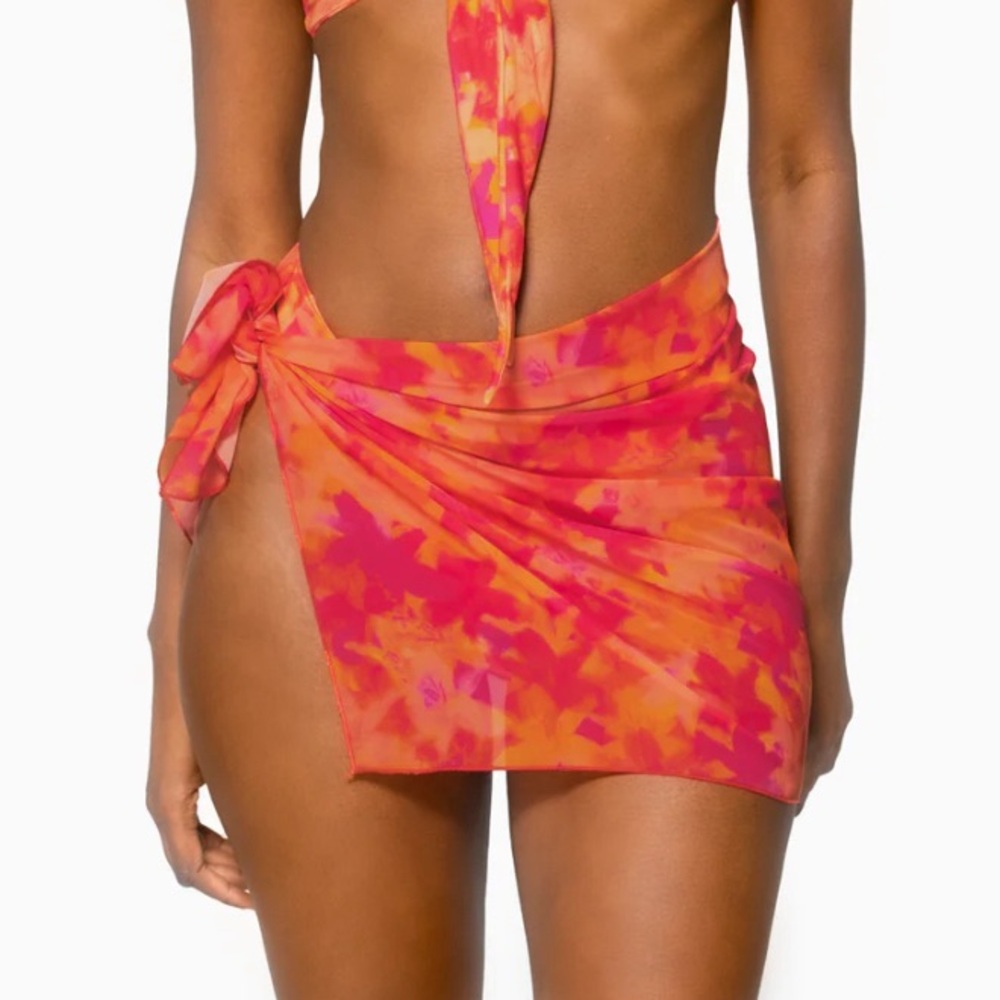 437 FLORA SARONG